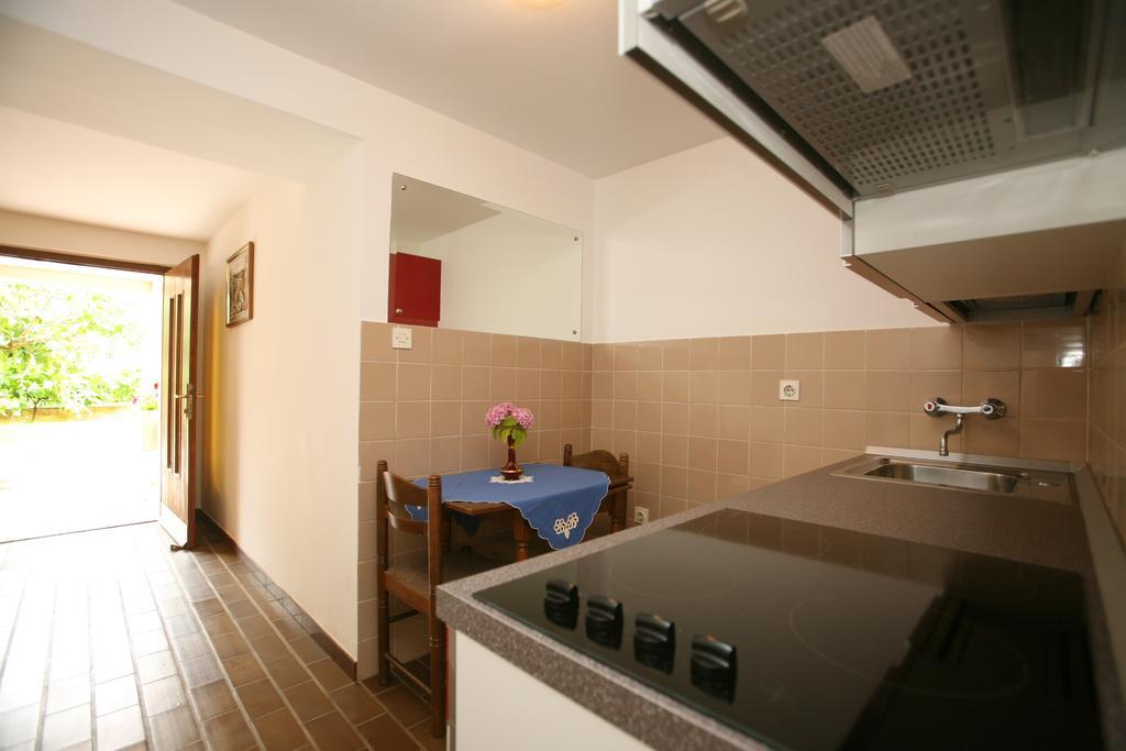Apartments Neda - Porec South Room photo